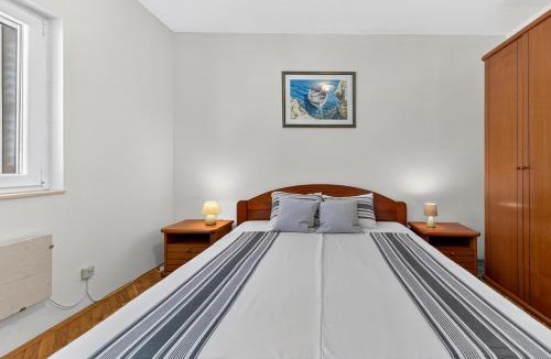 Plat Apartment | Apartman Violeta