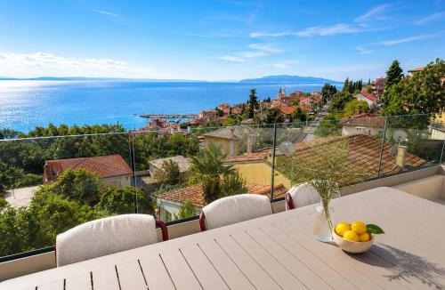 Volosko Apartment | Panoramic Seaview Apartment, completely renovated