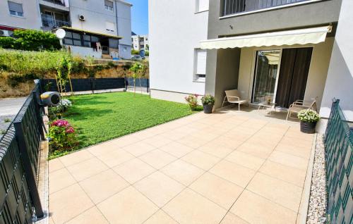 Klis Apartment | Nashi Garden Apartment Split with City View & Parking