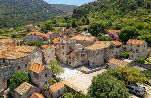 Pitve House | Rooftop Terrace Hideaway in Pitve, Hvar - Stone House Pino