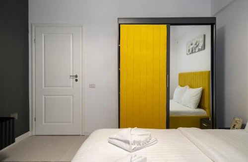 Sector 5 Apartment | Central Residence Apartment P17