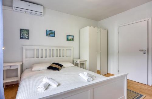 Mali Losinj House | Captain's House - Sv. Jakov/w Terrace - Happy Rentals