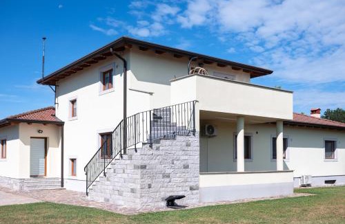 Kozina Apartment | I&R Apartma