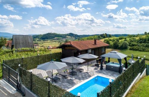Krapina-Zagorje House | Pool Estate AquaHaven with Sauna & Jacuzzi - Happy Rentals