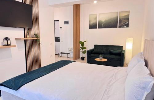 Popesti-Leordeni Apartment | Verdant Retreat - Cozy Studio 10 minutes from Metro