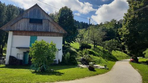 Gorenja vas-Poljane Apartment | Healing Farm
