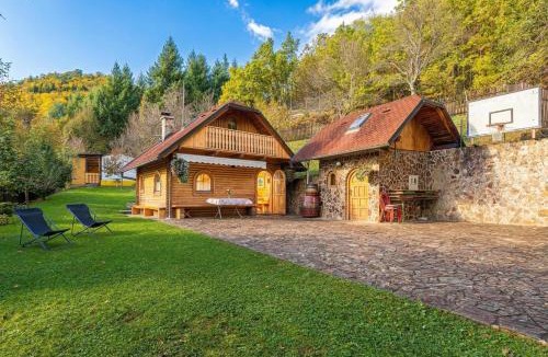 Olimje Ski Chalet | Rudnica Hill Lodge with Private Garden - Happy Rentals