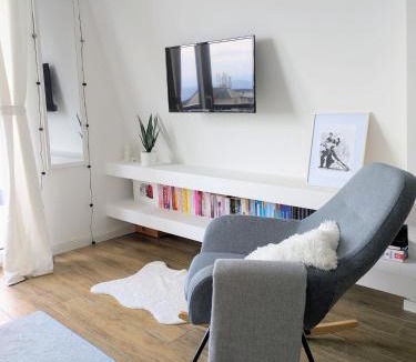 Lisina Apartment | Hiona Apartment