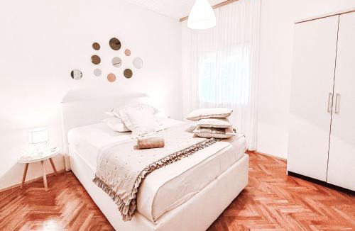 Rovanjska House | Holiday Home Matkovic by Interhome