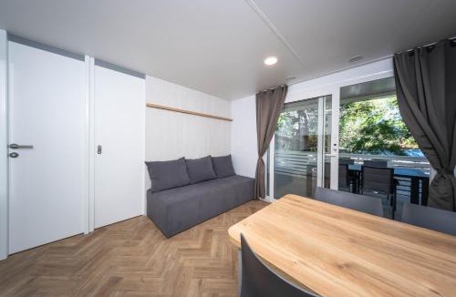 Jezera Resort | Mobile homes Jezera Lovišća Premium
