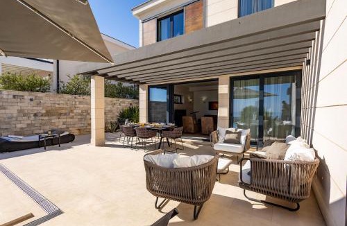 Ravno Villa | Luxury Villa Anna with private pool & Jet pool near Dubrovnik