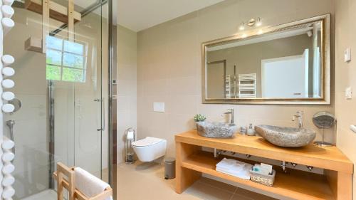 Tinjan Villa | Beautiful Villa Village with tennis court in Tinj