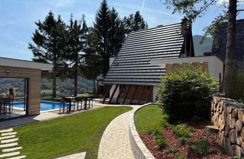 Mrkonjic Grad Villa | Mountain House LISINSKA ROSA