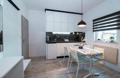 Velika Gorica House | Studioapartment Black & White