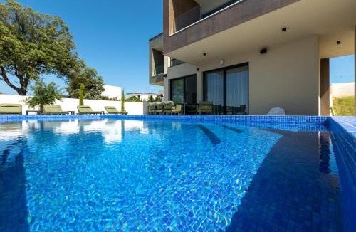 Zaton Villa | Adria Resort SEAFRONT Villa C Private Pool Pet Friendly