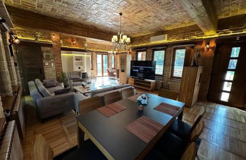 Sarajevo Canton Villa | Villa with private lake