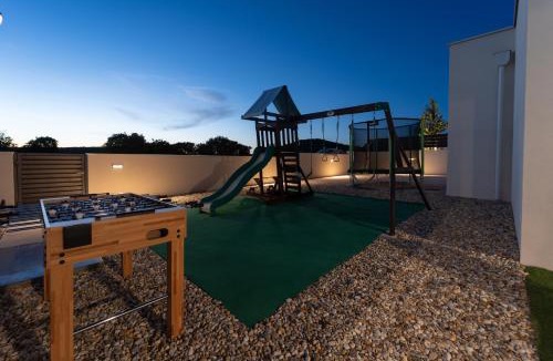 Debeljak Villa | Villa ARIA with a private heated pool