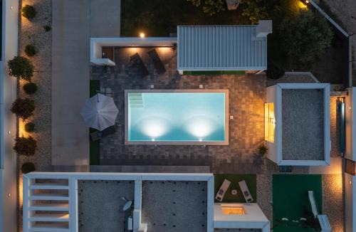 Debeljak Villa | Villa ARIA with a private heated pool