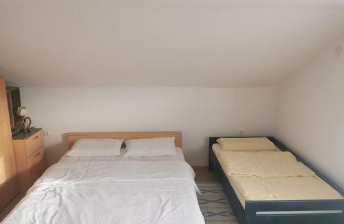 Mali Radic House | House Crkvina