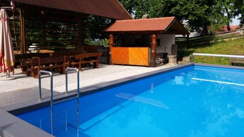 Senturska Gora Bed & Breakfast | PAVLIN Bed & Breakfast
