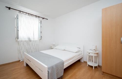 Zubovici Apartment | Apartment Zubovici 9365d