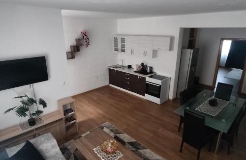 Canton 10 Apartment | Apartman A