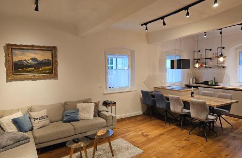 Ljubljana City Centre Apartment | Riva Residence in Old Town Ljubljana by the Cobblers' Bridge