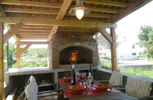 Sveti Jakov House | Holiday Home Lorraina
