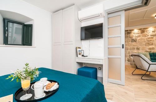 Dubrovnik Old Town Apartment | THE OLD WELL ELEGANCE by DuHomes
