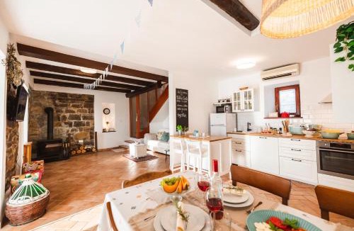 Koper Villa | Istrian Embrace - Vila Carla Istrska hiša
