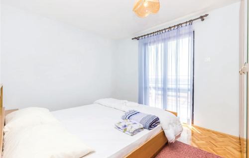 Klanfari Apartment | Stunning Apartment In Dramalj With Wifi