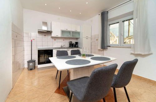 Suha Punta Apartment | Apartment Kampor 4