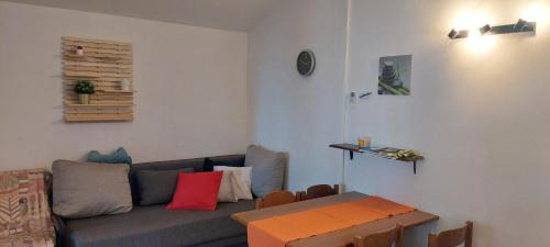 Cres House | Gavza Joy