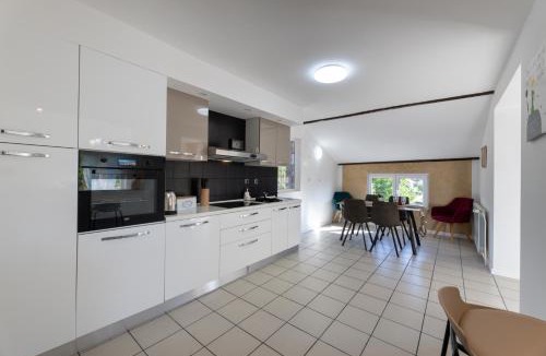 Srinjine House | Holiday Home Zrincy