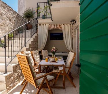 Rab Villa | Villa Arba - authentic Mediterranean villa with jacuzzi