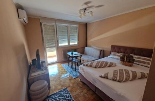 Zenica Apartment | Cozy