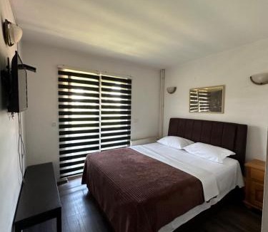 Tuzla Canton Hotel | Prenoćište SAMIR