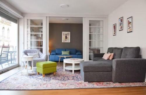 Ferhadija Street Apartment | 2BDR Apt with Cathedral View - Excellent Location