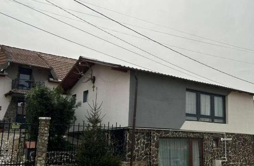 Sura Mare Villa | Cazare La Luiza b