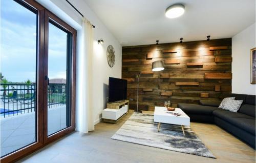 Lovinac House | Villa Tona