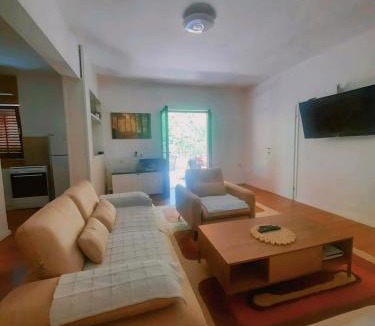 Slipcici House | Holiday Home Harmony