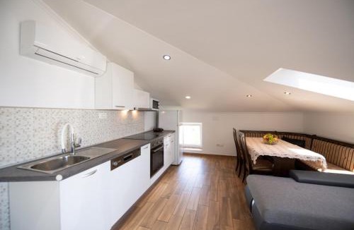 Ika Apartment | Apartment in Ika with sea view, balcony, air conditioning, WiFi 5025-2
