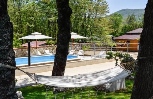 Vrlika Villa | Holiday home with swimming pool, wellness, horses and donkeys