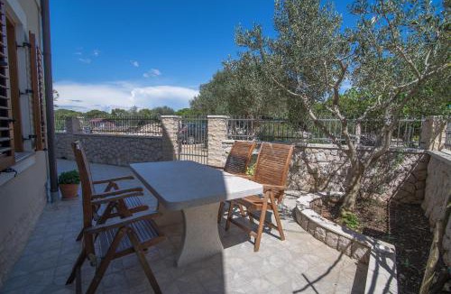 Punta Kriza Apartment | Apartments with parking space Punta kriza, Cres - 8082