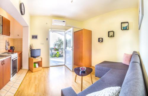 Putnikovic Apartment | Apartments by the sea Zuronja, Peljesac - 10134