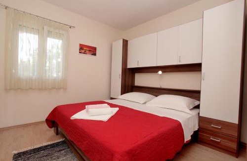 Okrug Gornji Apartment | Apartments with parking space Mavarstica, Ciovo - 11563