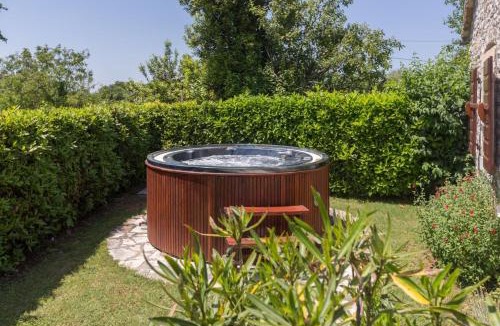 Korenici House | Holiday Homes Ana and Maria