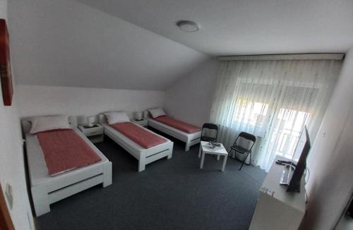 Zivinice House | Apartmani Denis