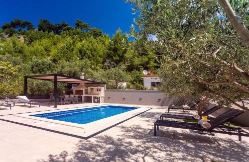 Dugi Rat Villa | Villa Topaz