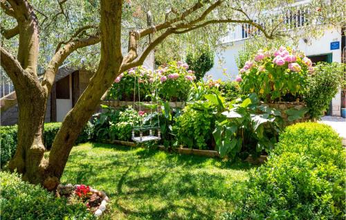 Hodilje House | Holiday Home Ston 1